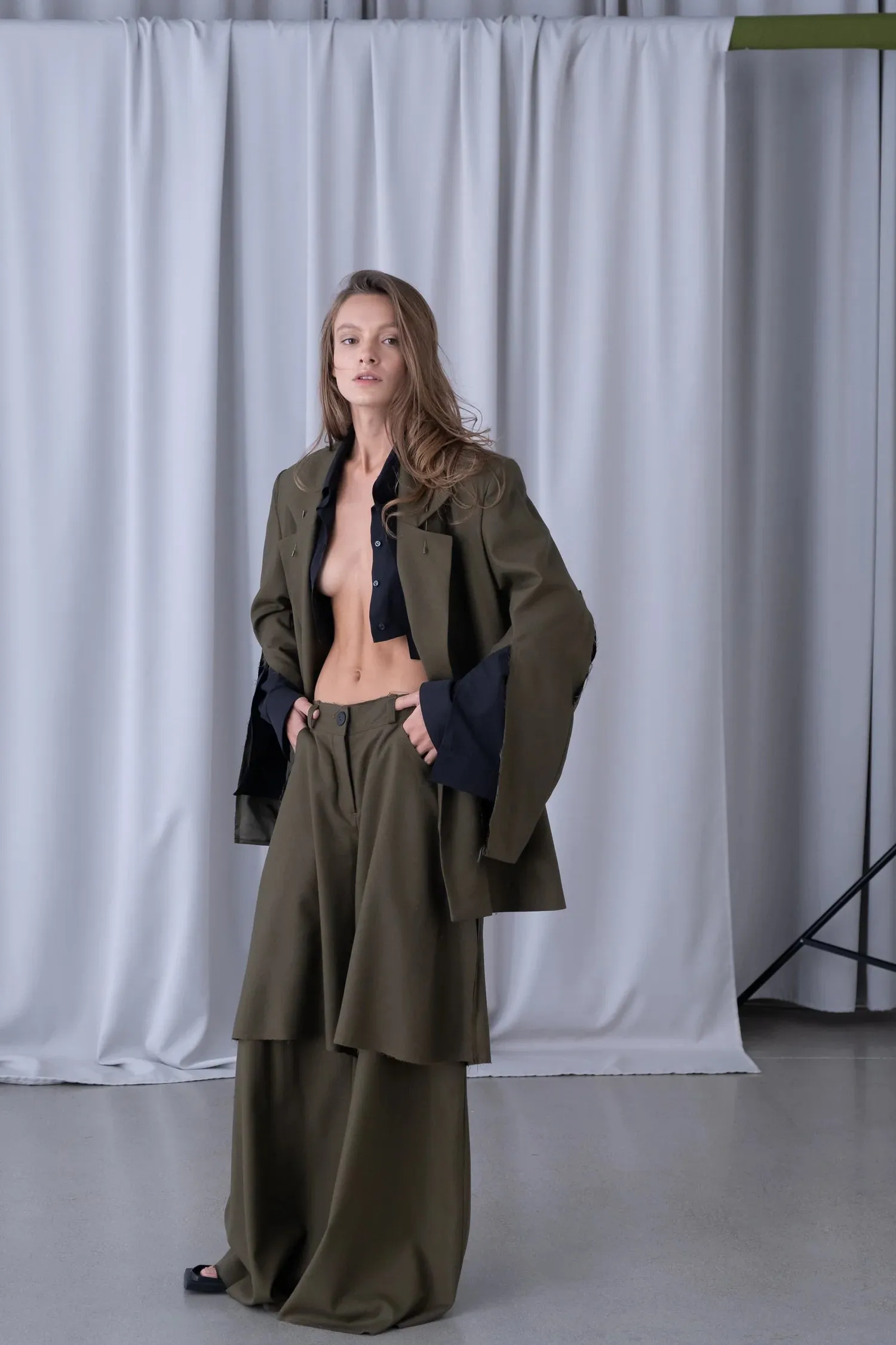 FRAY DECONSTRUCTED BLAZER KHAKI