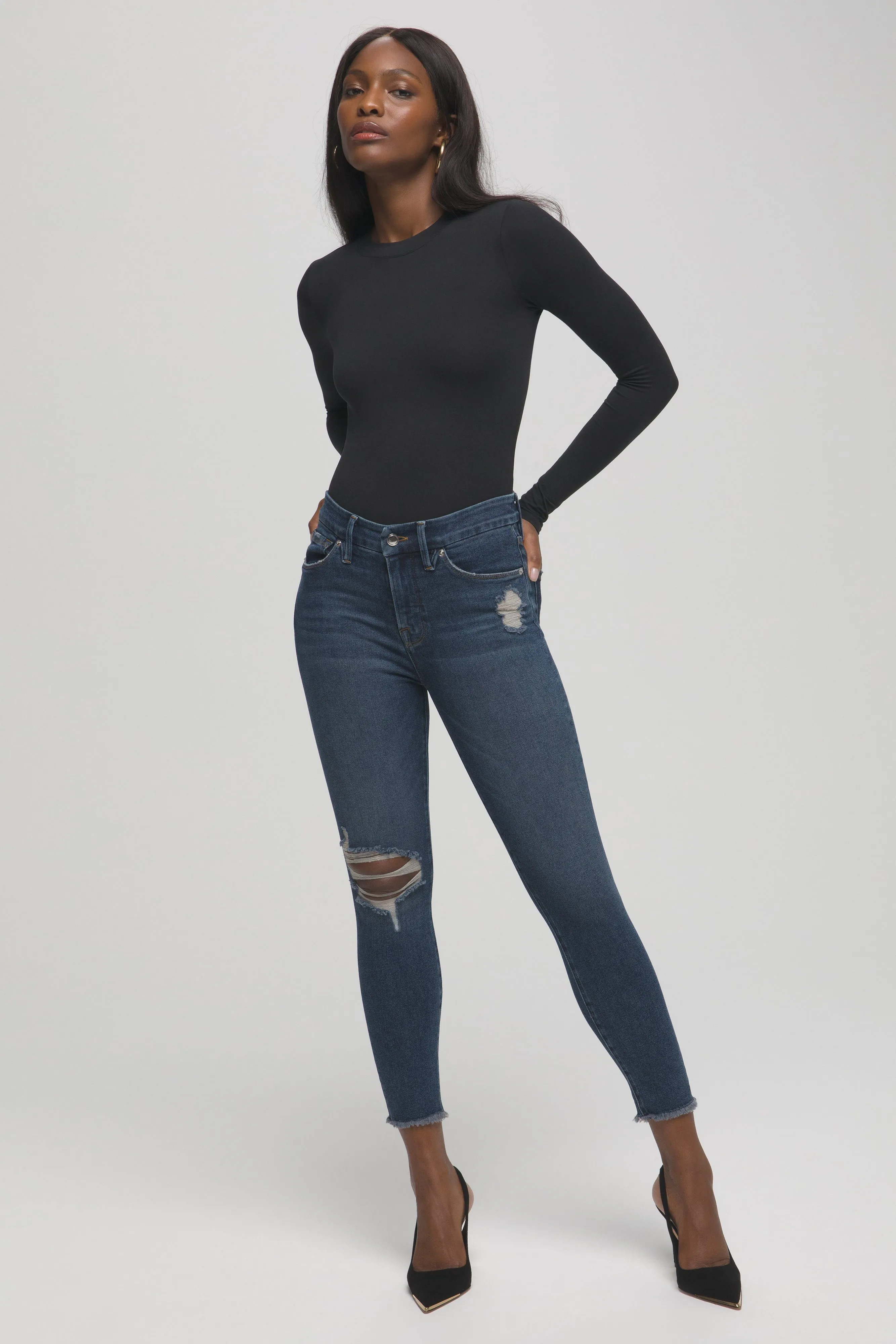 GOOD LEGS CROP FRAY HEM | BLUE521