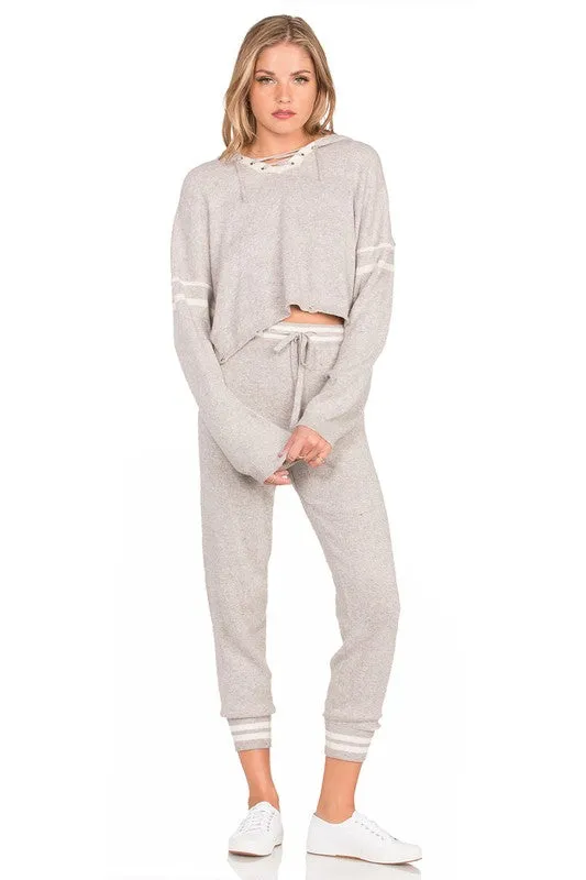 SNUG HOODIE